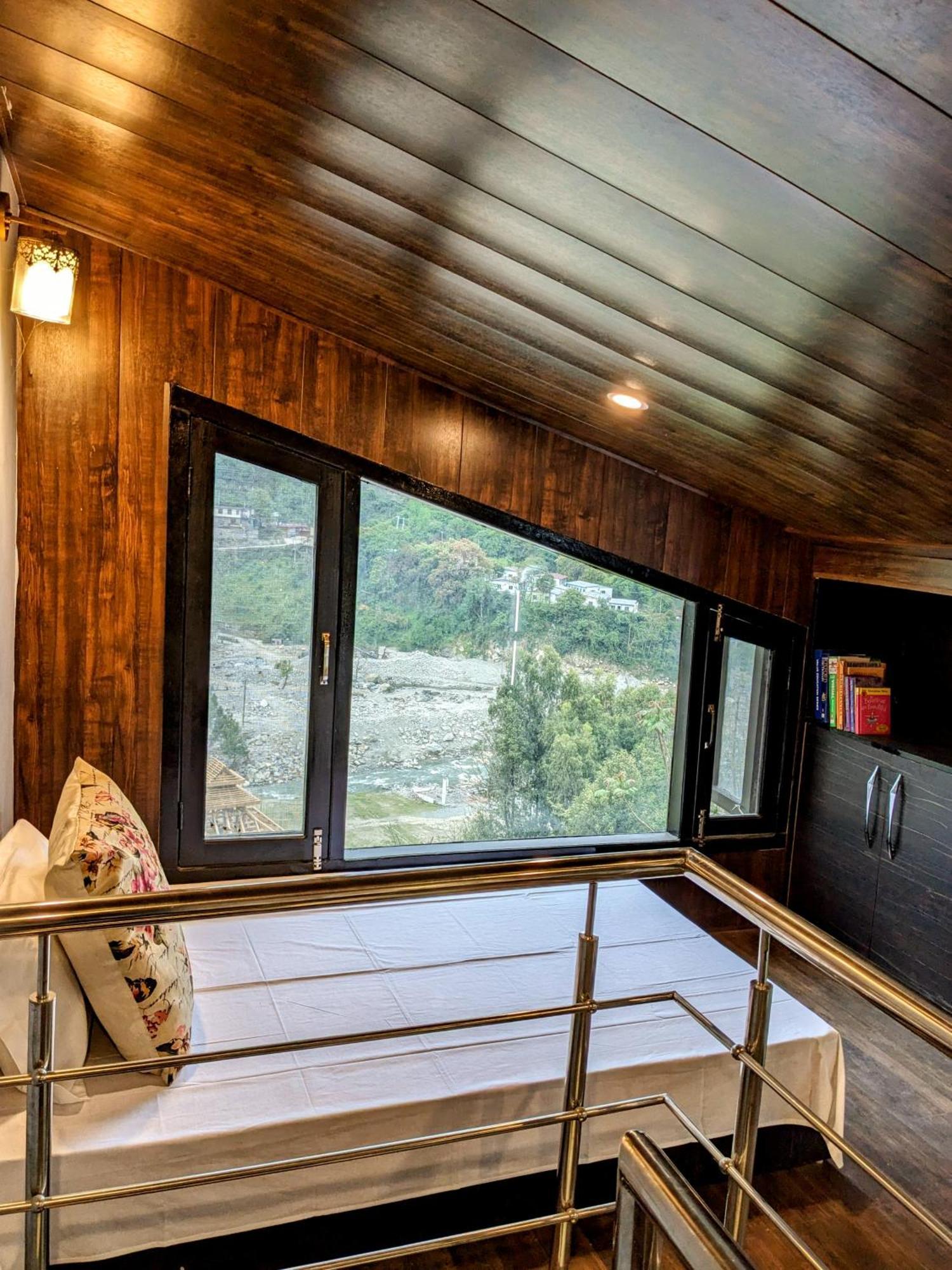 Kavi'S Vacation Homes - Sainj エクステリア 写真