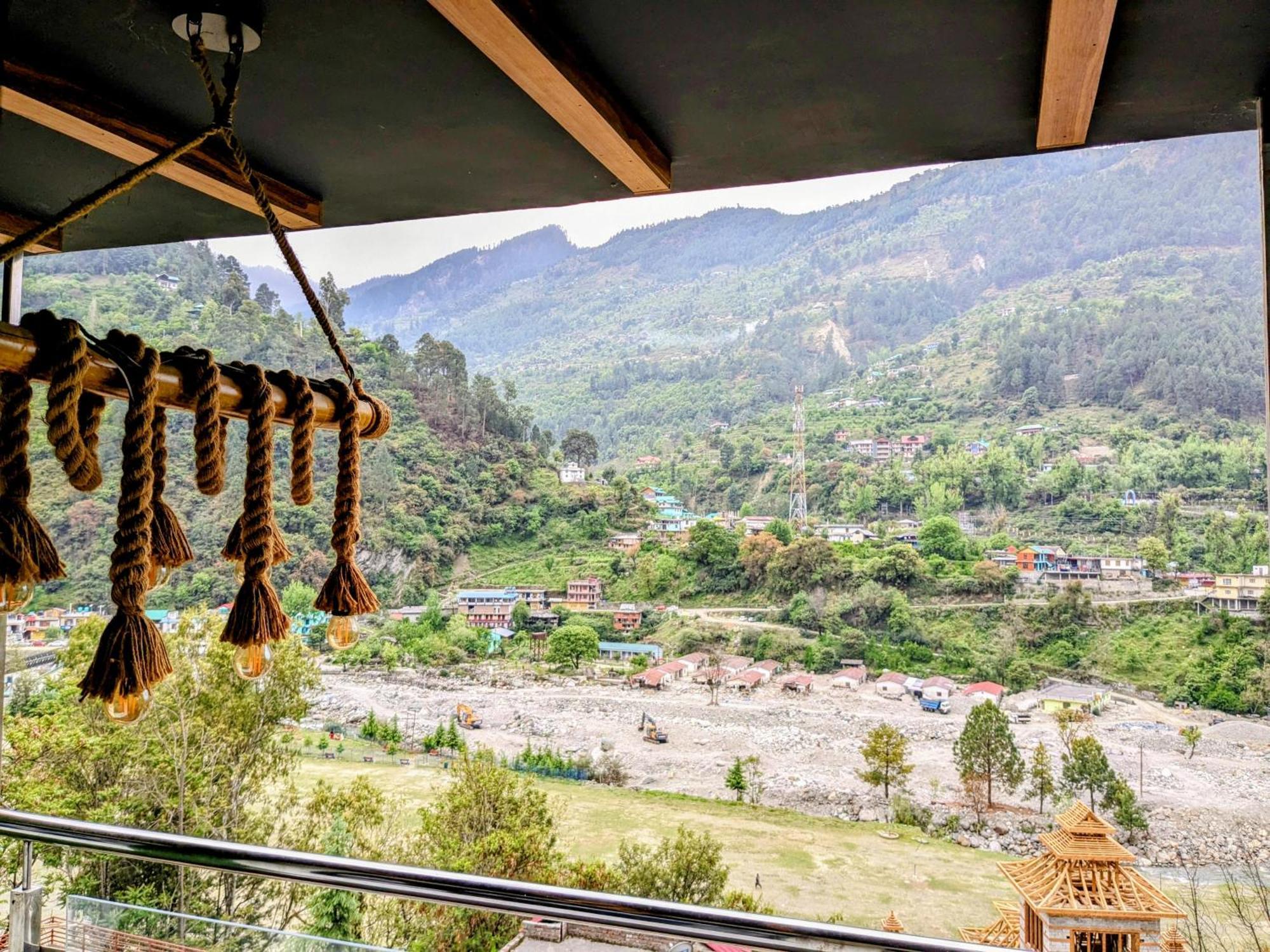 Kavi'S Vacation Homes - Sainj エクステリア 写真