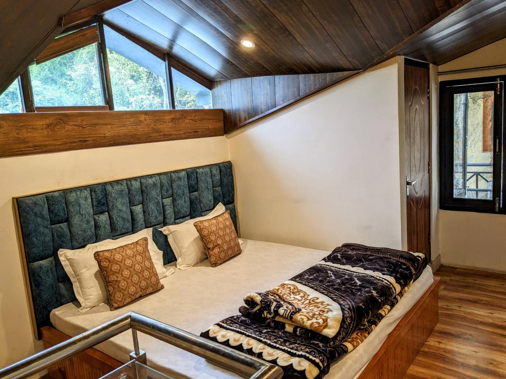 Kavi'S Vacation Homes - Sainj エクステリア 写真